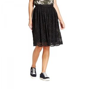BNWT Black Lace Scalloped Skirt